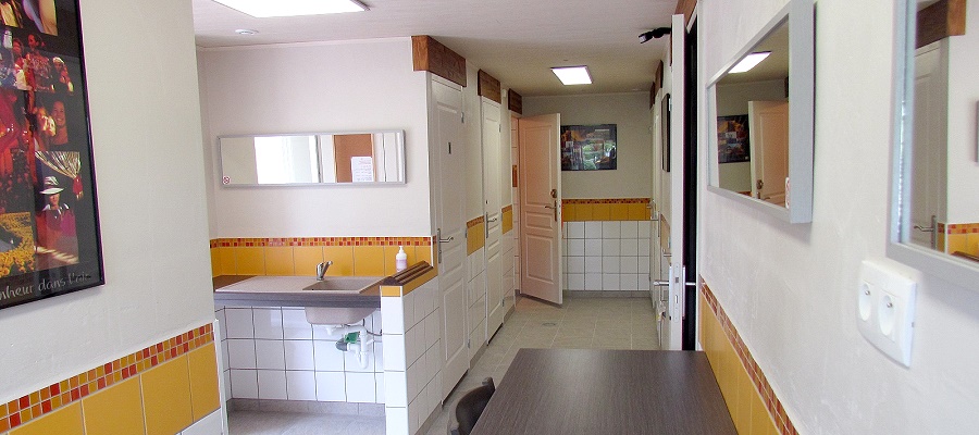 Sanitaire faciliteiten op de camping...