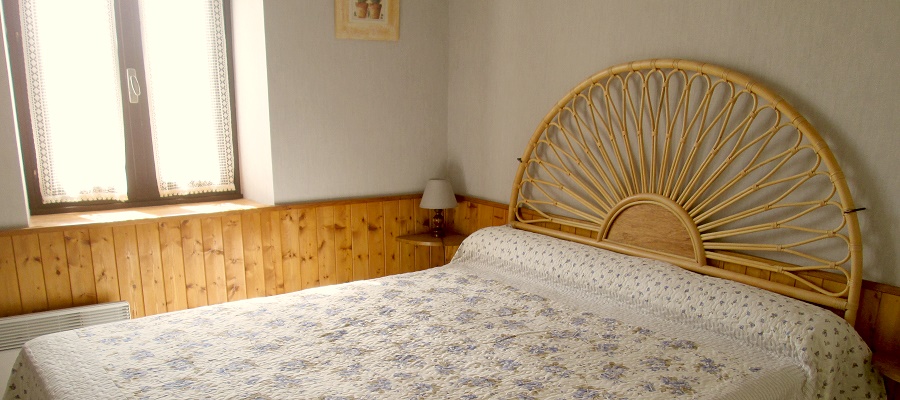 Master bedroom van de gite ´La Couture´...