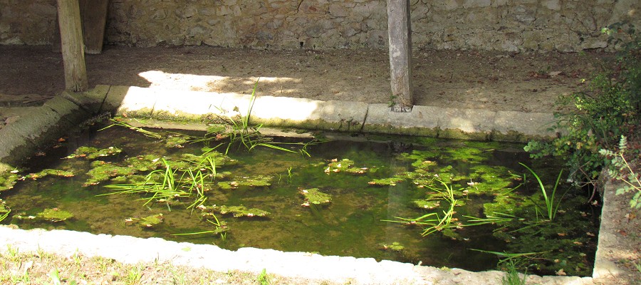 Lavoir Carreté: een oude wasplaats in Gondrin (Gers)...